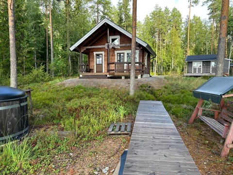 Iloinen Mökki Chalet in Finland