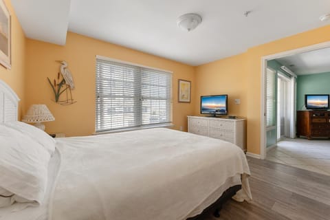 Nw Vacation Rental Condo W Pool & Ocean Views Maison in North Wildwood