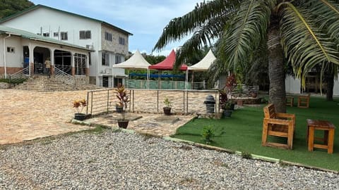 Monyiwa Lodge Hotel in Central Region, Ghana