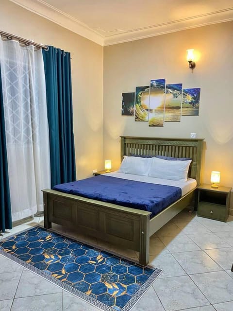 Highly rated 1-Bed Apartment with in Kampala Condo in Kampala