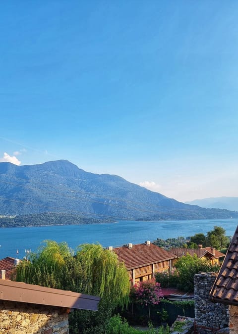 View (from property/room), Lake view, Mountain view