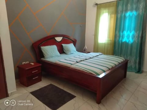 Ramakyri room Condominio in Douala