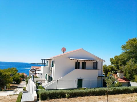 Apartments by the sea Milna, Vis - 21184 Condo in Vis