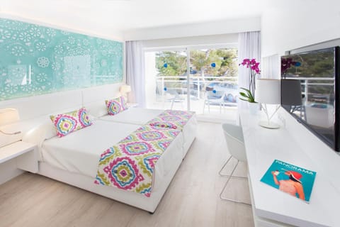 Grupotel Ibiza Beach Resort - Adults Only Hotel in Ibiza