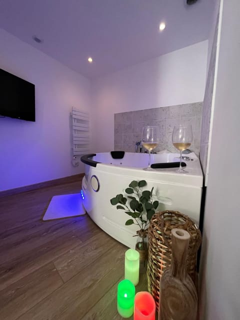 Hot Tub, Hot Tub, Spa and wellness centre/facilities, Spa and wellness centre/facilities, Bath