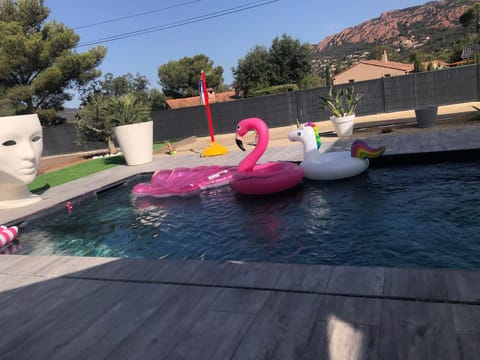 Maison avec piscine Villa in Saint-Raphael