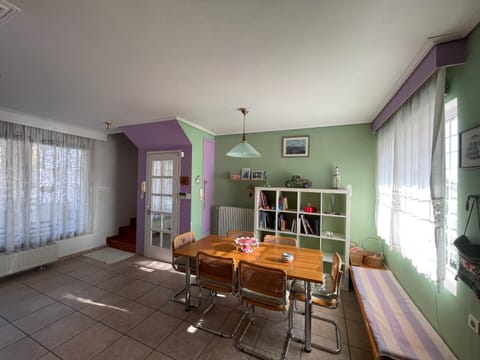 Dining area, kitchen