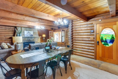 Pet-Friendly Bayfield Cabin Rental with Hot Tub! House in La Plata County