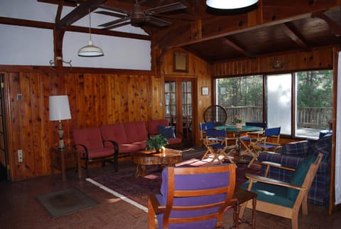 Idylwild Hideaway Casa in Bass Lake