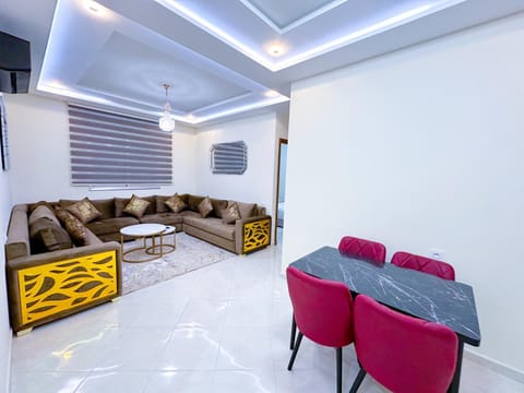Elite Holiday Home - Luxury & Centric Flat Condo in Tangier
