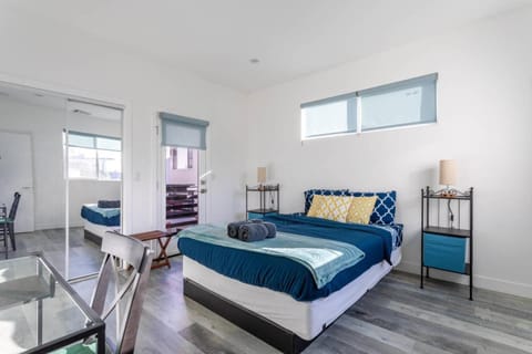 Cheerful 4BR home with parking in East Hollywood Casa in Los Feliz