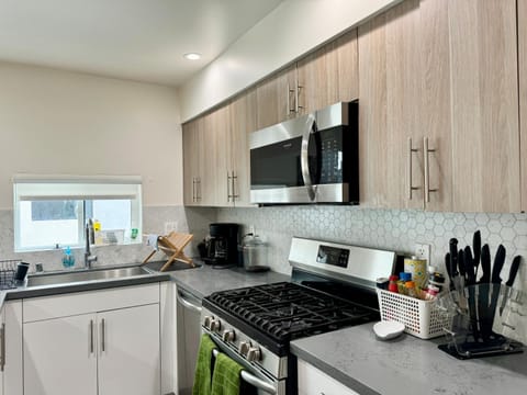 Kitchen or kitchenette, kitchen