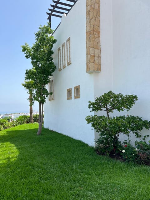 Bel appartement avec jardin Eigentumswohnung in Tangier-Tétouan-Al Hoceima