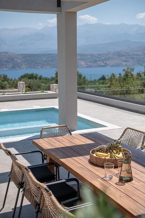 Dining area, Pool view, Pool view, Sea view, Sea view