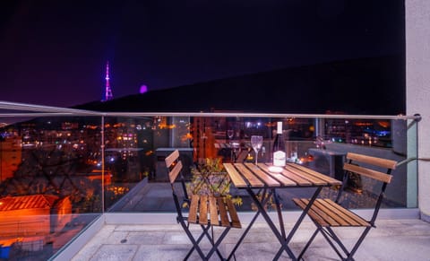 Patio, Night, Mountain view