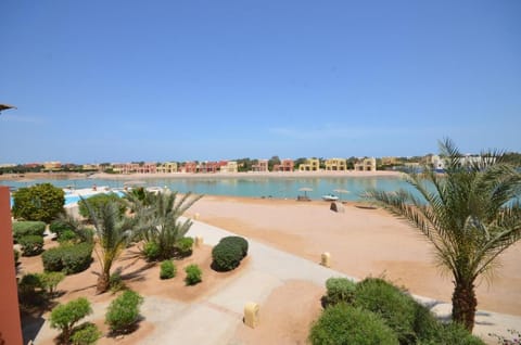1 bedroom with pool, lagoon view in El Gouna, West Golf Condominio in Hurghada