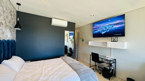 TV and multimedia, Bedroom, air conditioner