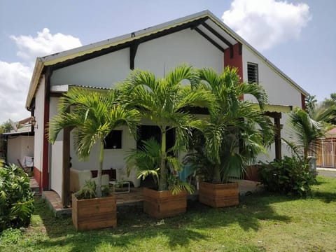 Belle Villa au cœur de la Gwada Villa in Le Gosier