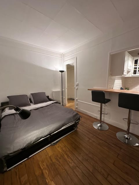 Studio idéal proche centre Paris Apartment in Issy-les-Moulineaux