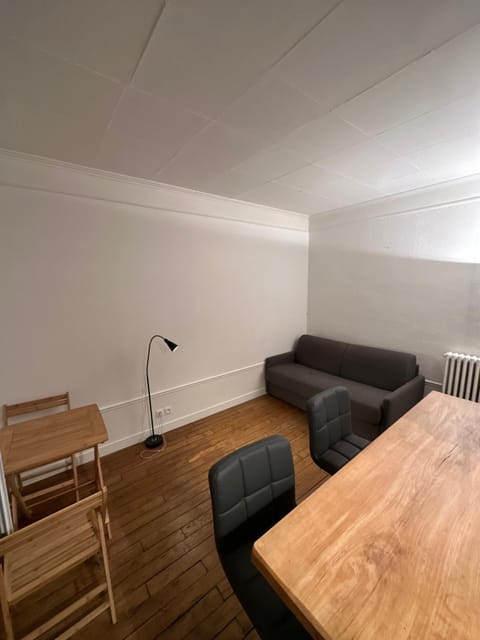 Studio idéal proche centre Paris Apartment in Issy-les-Moulineaux