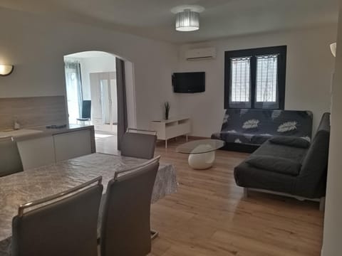 Maison individuelle plain pied avec Spa en option PENSEZ A VALIDER VOTRE RESERVATION DANS LES 24H APRES VOTRE DEMANDE DE RESERVATION Villa in Perpignan