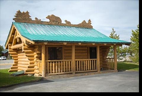 Hibernation Station House in West Yellowstone