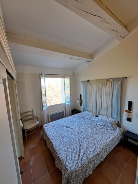 Appartement F2 dans le golf de Saint-Endréol Apartment in Roquebrune-sur-Argens