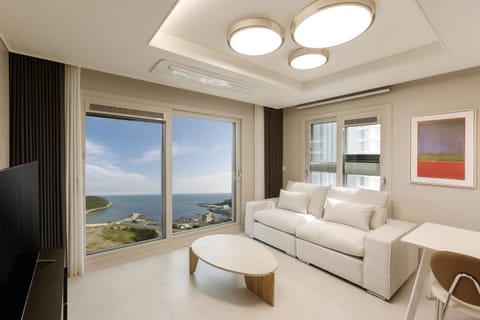 Living room, Sea view