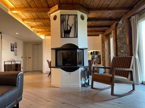 Seating area, flat iron