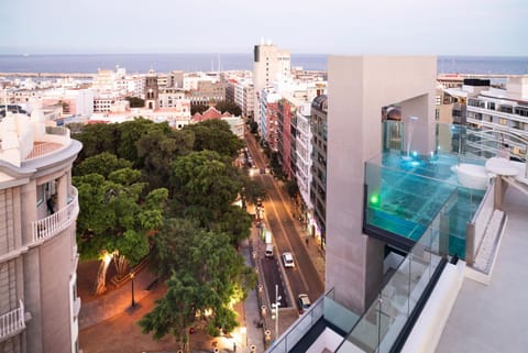 Property building, Neighbourhood, City view, Sea view, Street view