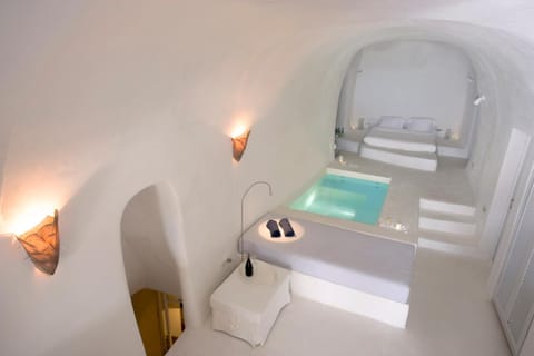 Living room, Bedroom, Swimming pool, Swimming pool