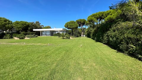 Property building, Natural landscape, Garden, Garden view