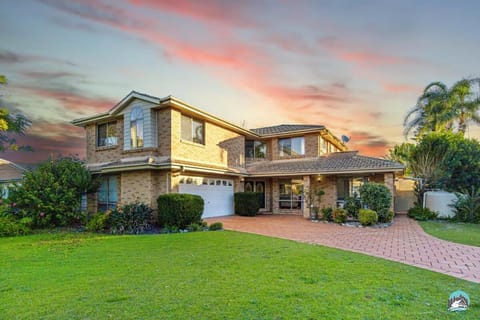 Aircabin - Woy Woy - Water Front - 6 Beds Lux Home House in Central Coast