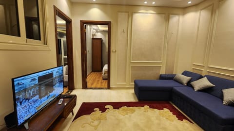 Azarita luxury apartment - families only Condo in Alexandria
