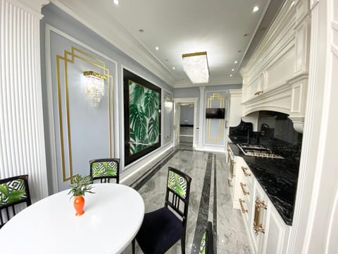Luxury City Center Apartment Condo in Baku