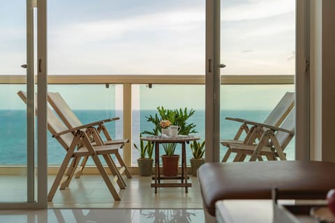 Casa Home - Ocean Melody - Beach Front 3br Apartment Apartment in Phan Thiet