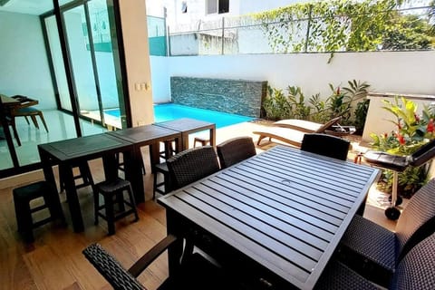 New 4 Bedroom House Sleeps 16 Pool, BBQ and more! Haus in Puerto Vallarta