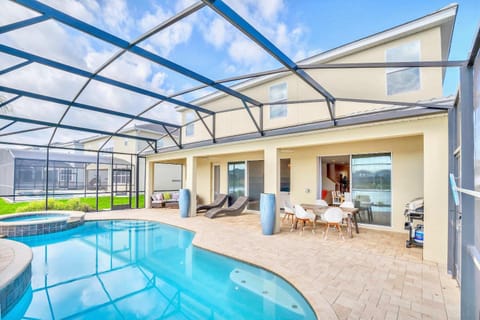 Patio, View (from property/room), Pool view, Swimming pool, sunbed