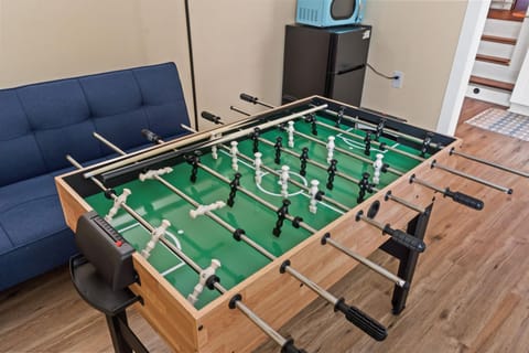 Game Room, Game Room