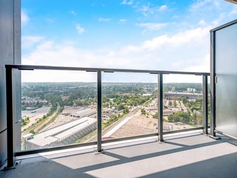 View (from property/room), Balcony/Terrace, City view