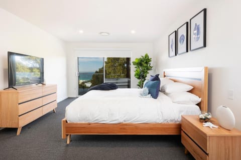 Bedroom, Sea view