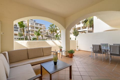 8 Apartment with two poolareas, two terraces & free padel Manilva Duquesa Condo in San Luis de Sabinillas