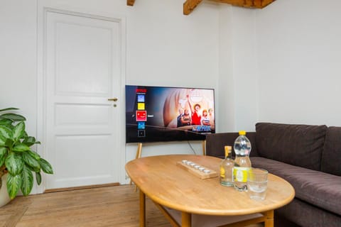 Come Stay in Penthouse With Room For 2-People Apartment in Aarhus