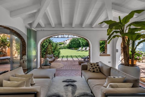 Patio, Living room, Garden view