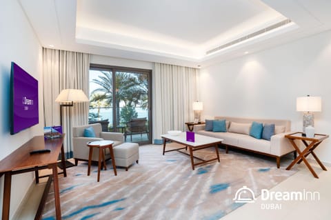 Dream Inn - Address Beach Residence Fujairah - Premium Apartments Condo in Sharjah