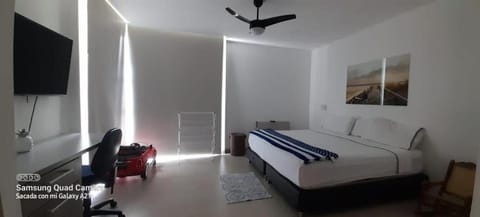 TV and multimedia, Bedroom, fireplace