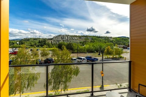 NN - The Current 1 - Downtown 1-Bed 1-Bath Maison in Whitehorse