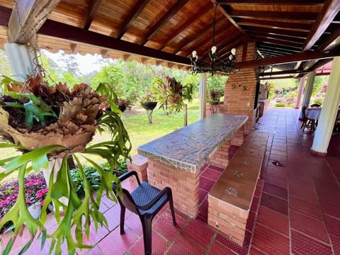 Cabaña amplia con piscina, naturaleza y cercana House in North Santander, Colombia