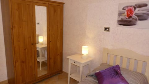 Bed, Decorative detail, Bedroom