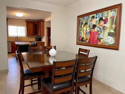 Spacious 4bd25ba Retreat Near Hospital & Tumon House in Tamuning